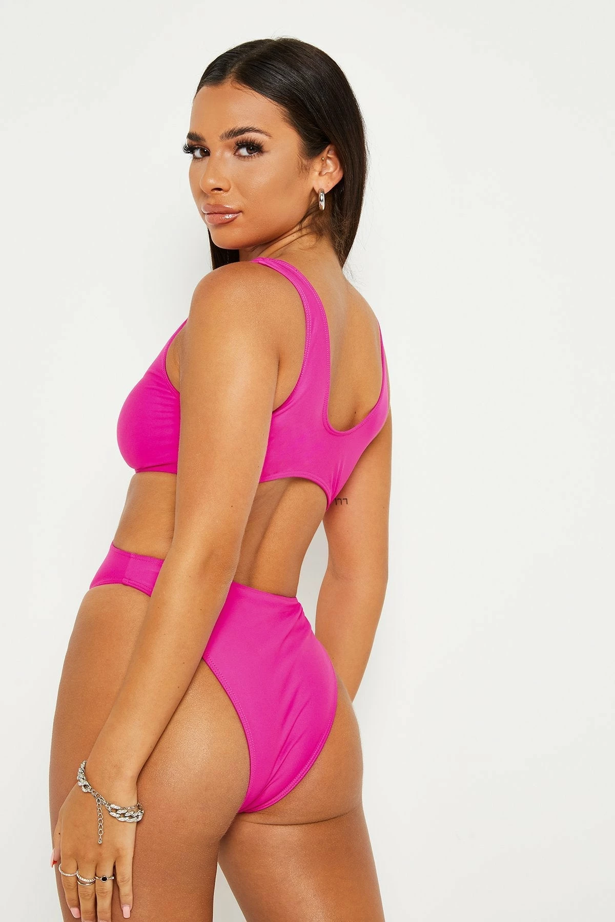 Solado Cut Out O-Ring Decor Solid One-piece Swimsuit 5 Solado Cut Out O-Ring Decor Solid One-piece Swimsuit - Image 5