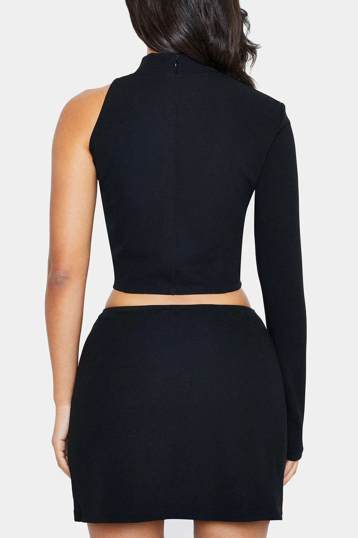 SOLADO Cut Out One Sleeve Crop Top & Split Hem Skirt Set 7 SOLADO Cut Out One Sleeve Crop Top & Split Hem Skirt Set - Image 7